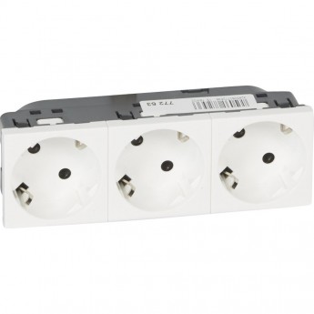 Розетка LEGRAND Mosaic 3Х2К+З под углом 45°, белый Розетка LEGRAND Mosaic 3Х2К+З под углом 45°, белый